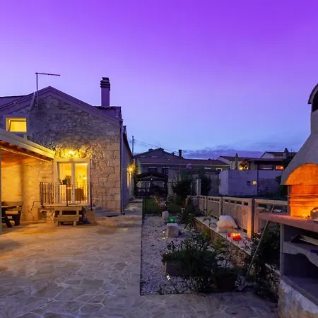 Pax Villa Marcana